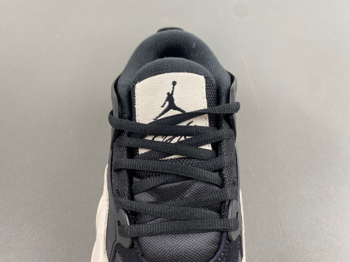 Air Jordan 4 RM “Black/Light Bone” FQ7939-001
