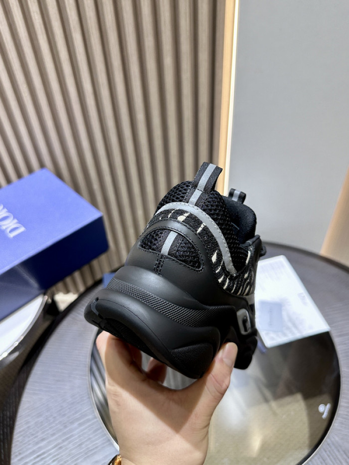 B22 TRAINER SNEAKER