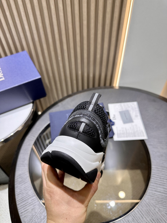 B22 TRAINER SNEAKER