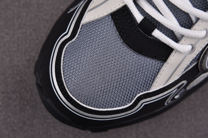 D1OR B30 Sneakers