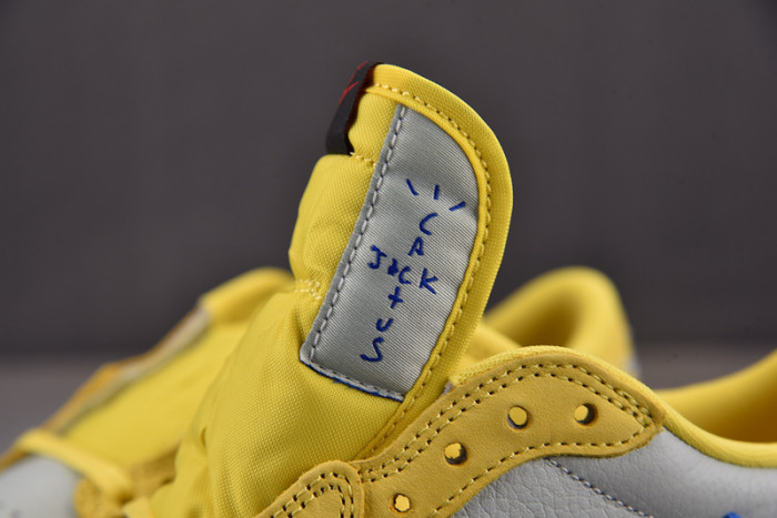 KIDS TRAVIS SCOTT SHOES