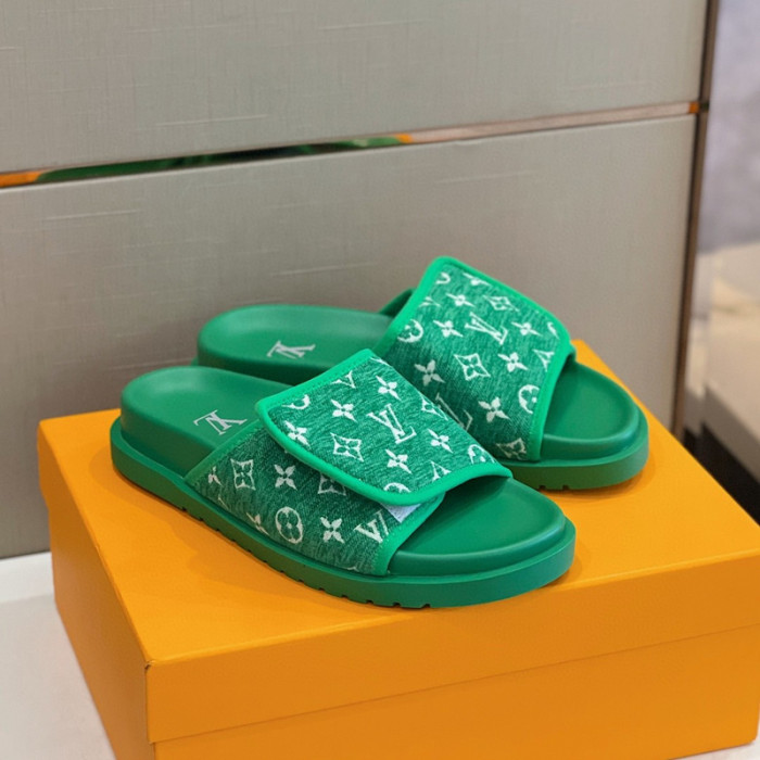 L1VV SANDALS