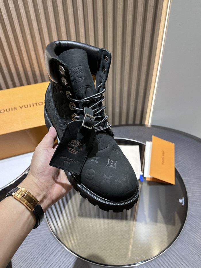 L1VV Boots