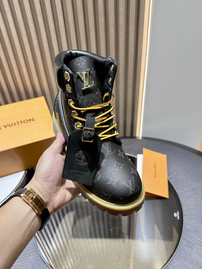 L1VV Boots