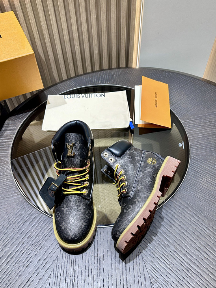L1VV Boots