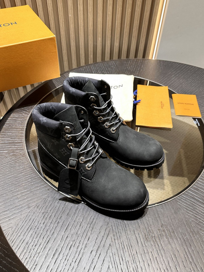 L1VV Boots