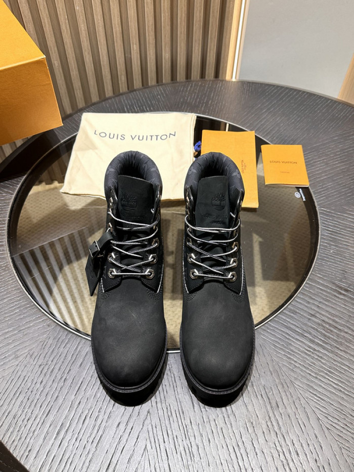 L1VV Boots