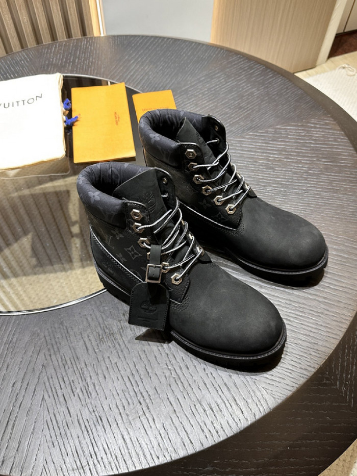 L1VV Boots