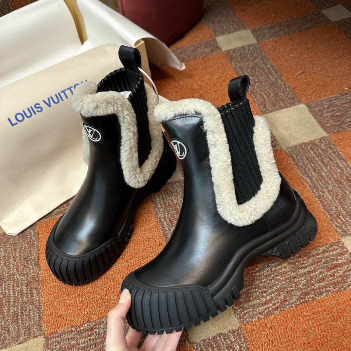 L1VV Boots