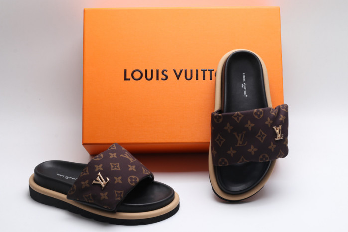 L1VV SANDALS