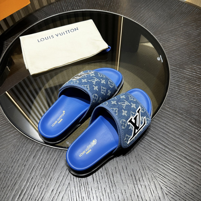 L1VV SANDALS