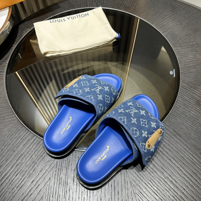 L1VV SANDALS