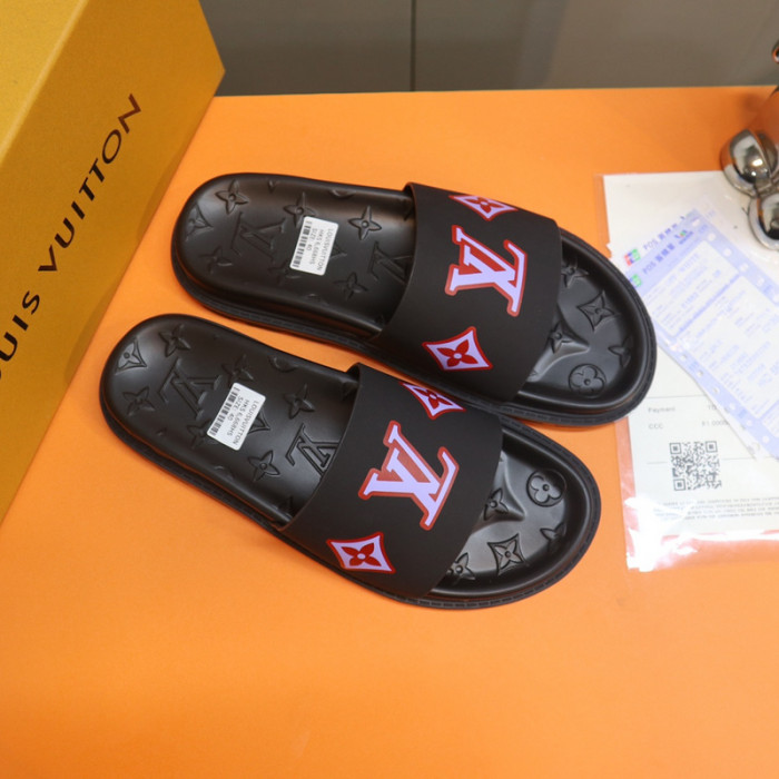 L1VV SANDALS