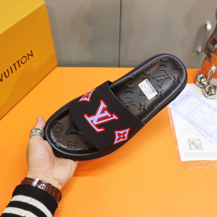 L1VV SANDALS