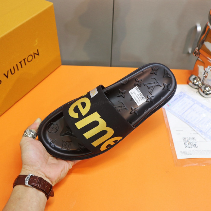 L1VV SANDALS