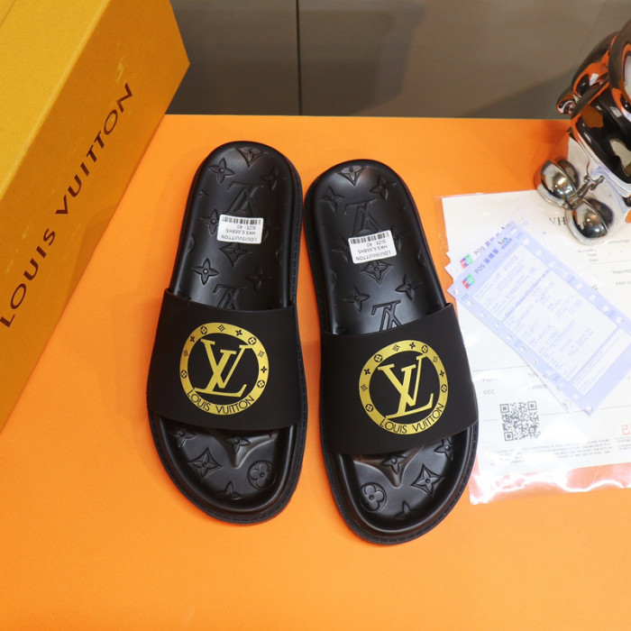 L1VV SANDALS