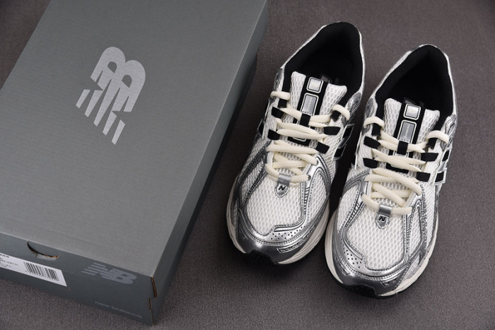 New Balance 1906R Silver Black M1906RER