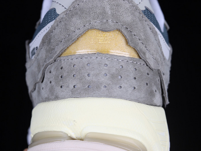 New Balance 2002R Protection Pack Mirage Grey M2002RDD