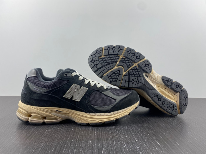 New Balance 2002R Black Dark Grey M2002RHO