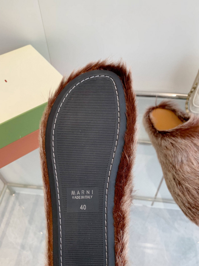 Marni Fussbett Sabot Loafers
