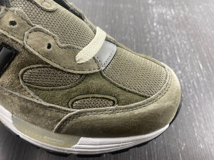 New Balance 992 Green M992J2