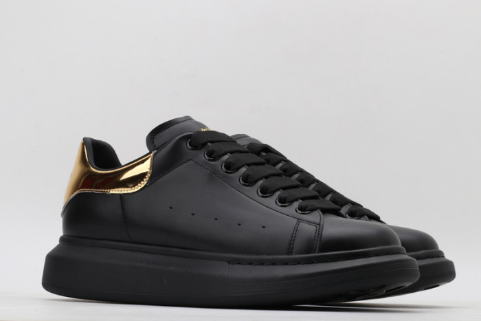 ALEXANDER MCQUEEN SNEAKERS