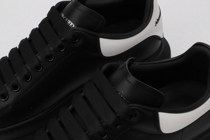 ALEXANDER MCQUEEN SNEAKERS