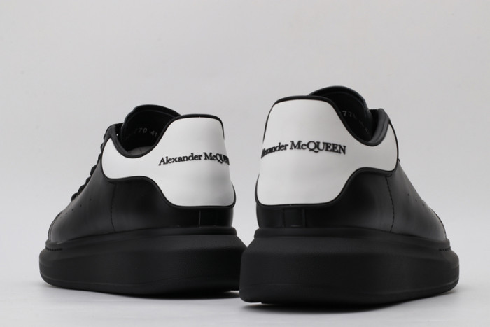 ALEXANDER MCQUEEN SNEAKERS