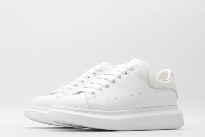 ALEXANDER MCQUEEN SNEAKERS