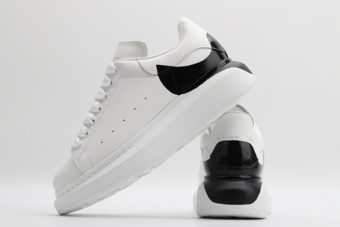 ALEXANDER MCQUEEN SNEAKERS