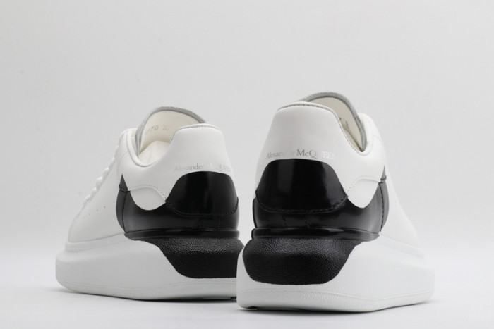ALEXANDER MCQUEEN SNEAKERS