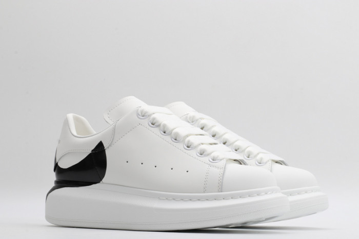 ALEXANDER MCQUEEN SNEAKERS