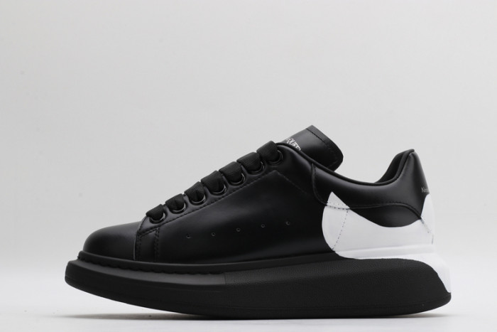 ALEXANDER MCQUEEN SNEAKERS
