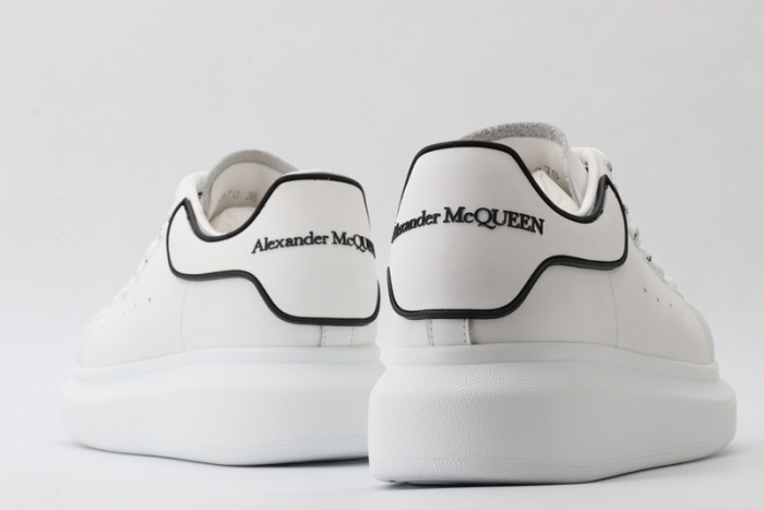 ALEXANDER MCQUEEN SNEAKERS