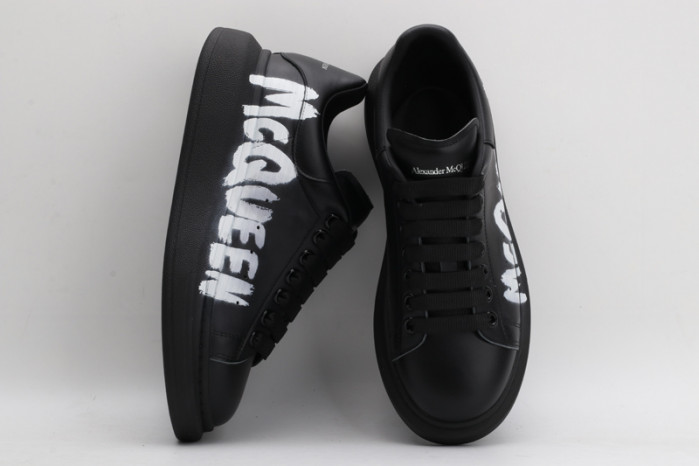 ALEXANDER MCQUEEN SNEAKERS