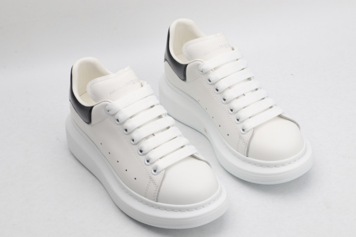 ALEXANDER MCQUEEN SNEAKERS