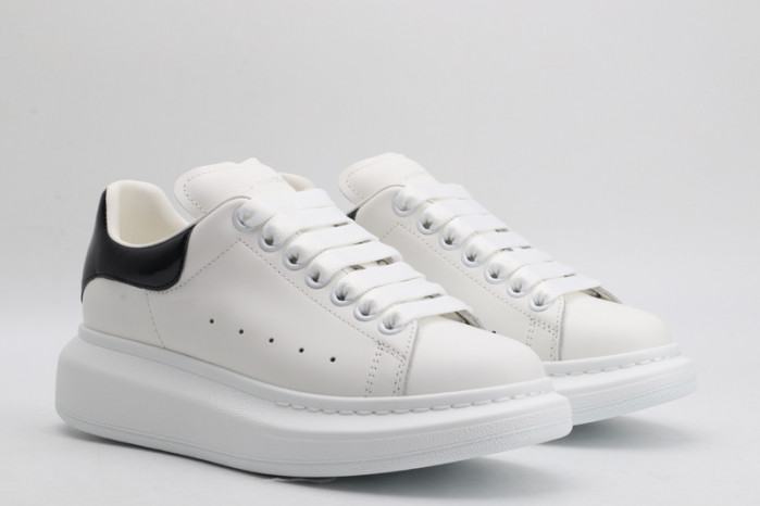 ALEXANDER MCQUEEN SNEAKERS