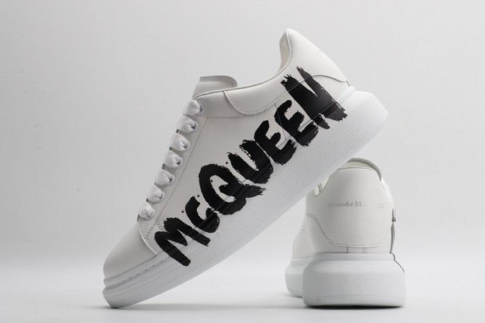 ALEXANDER MCQUEEN SNEAKERS