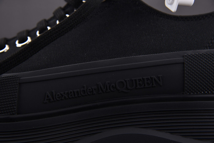 ALEXANDER MCQUEEN Sneaker