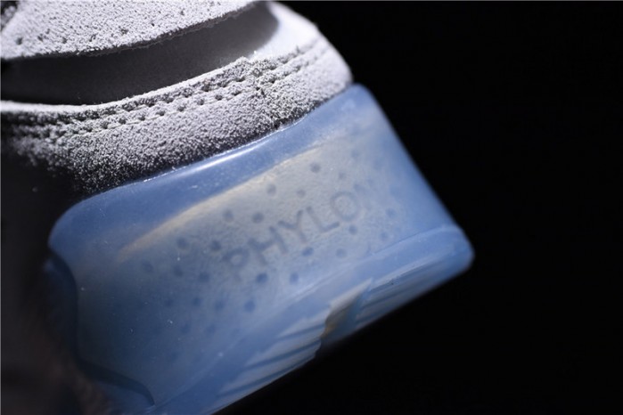 OF X Nike Air Max 90 AA7293-100