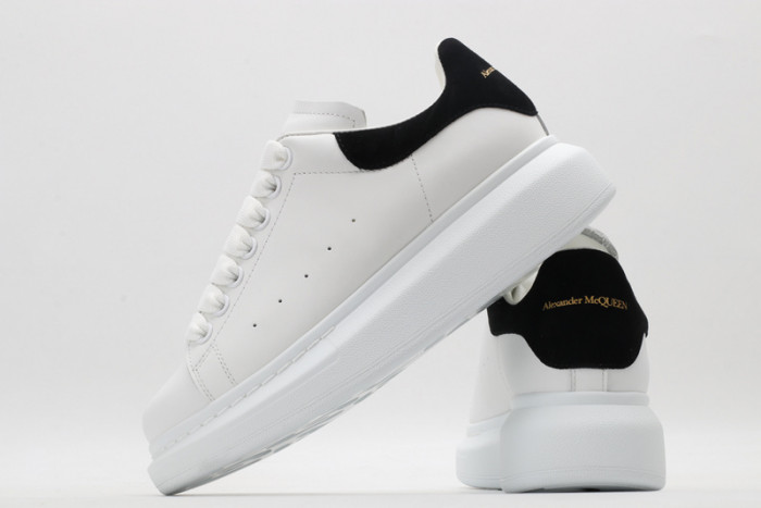 ALEXANDER MCQUEEN SNEAKERS